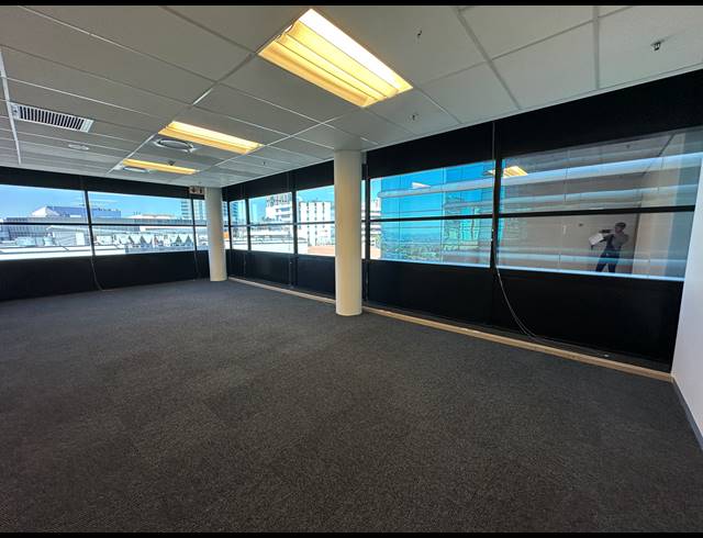 222M² OFFICE TO LET IN SANDTON CENTRAL
